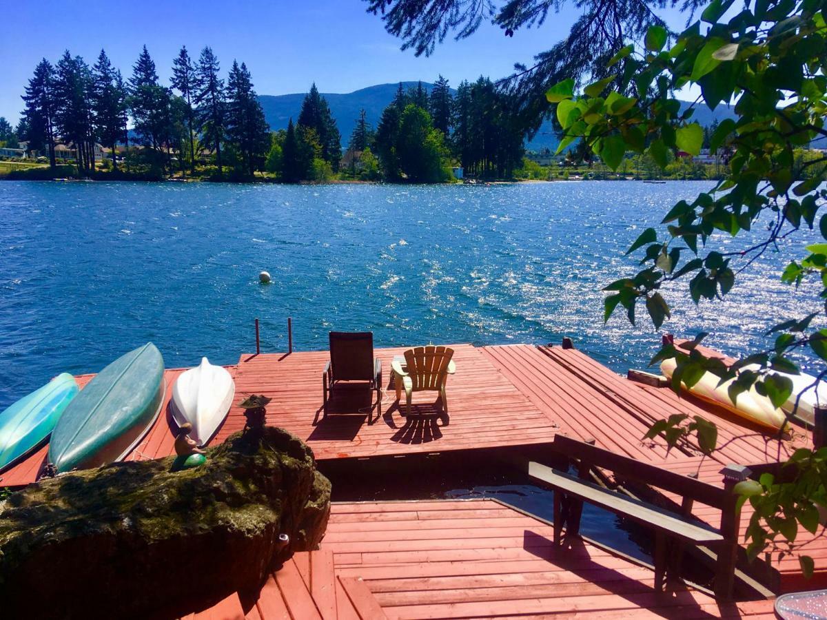 Long Lake Waterfront Bed And Breakfast Nanaimo Exterior photo